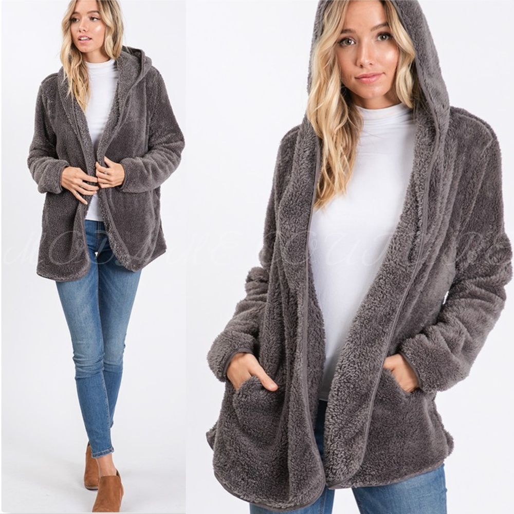 So Soft Sherpa Hooded Jacket with Pockets - Picture 2 of 4